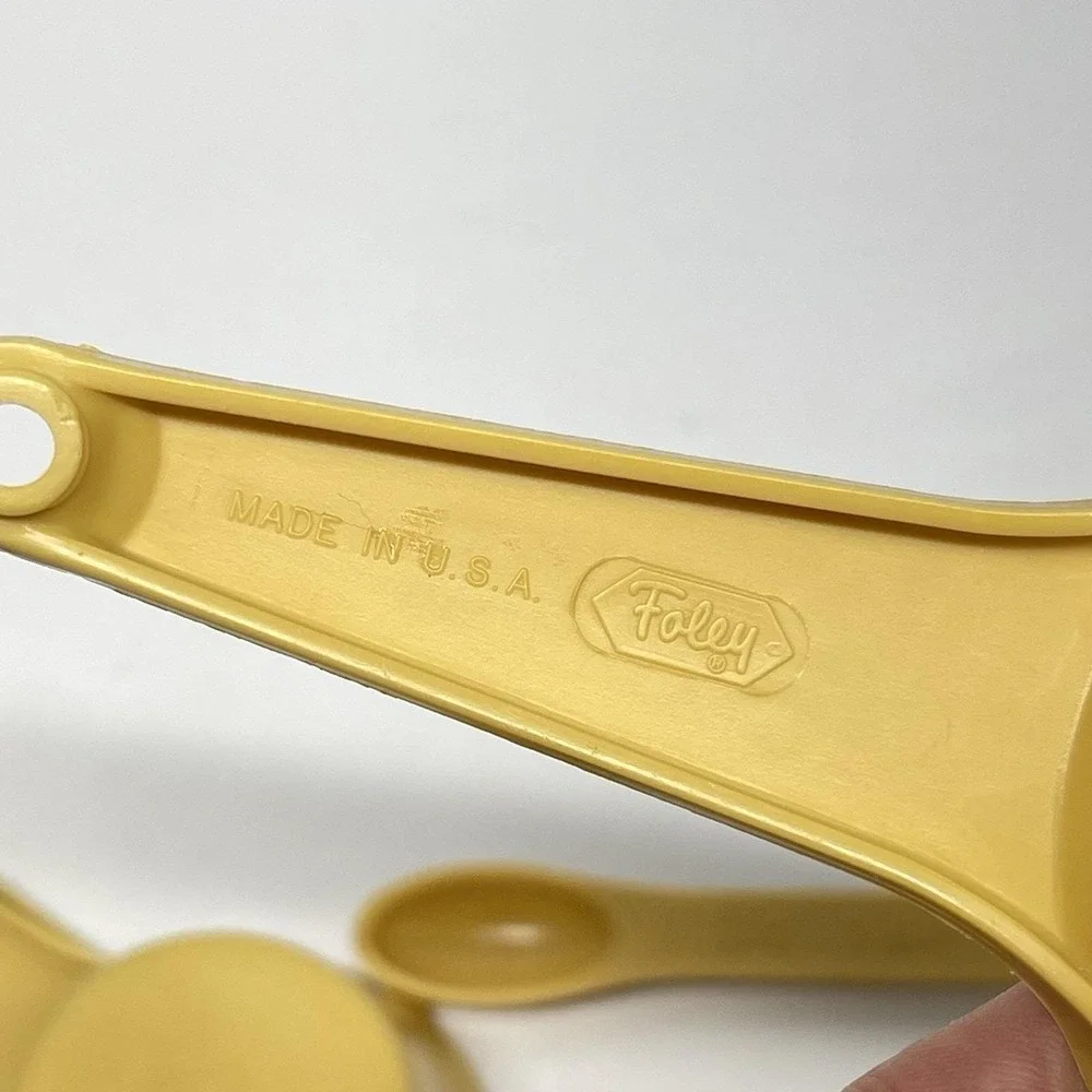 Vintage 1970s Foley Nesting Measuring Cups Spoons Set Of‎ 7 Piece Harvest Gold